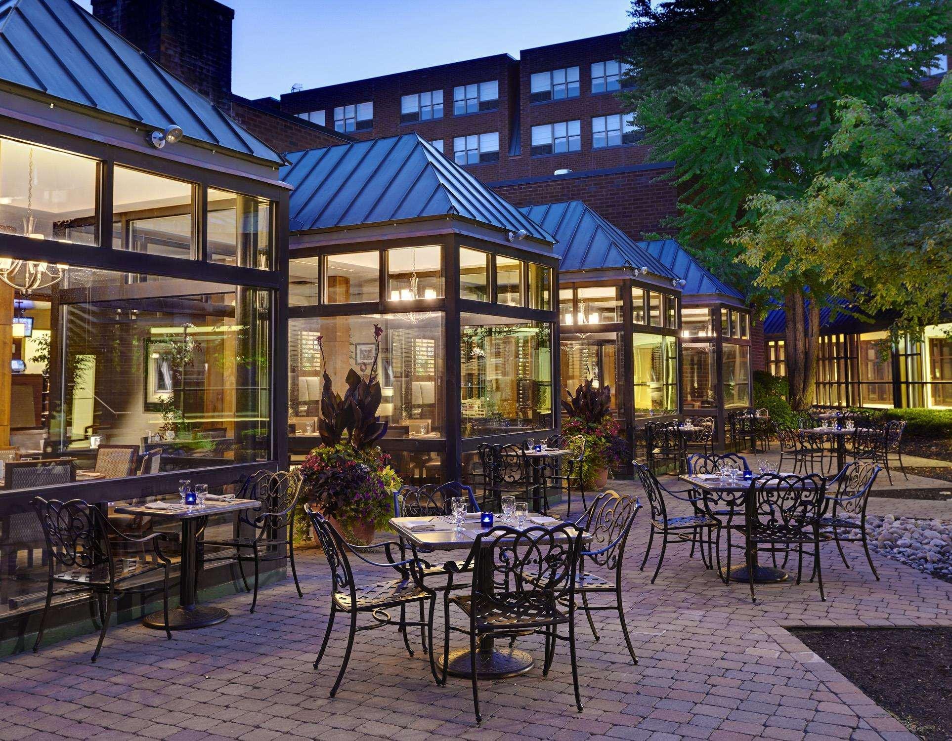 Hotel The Saratoga Hilton à Saratoga Springs Extérieur photo