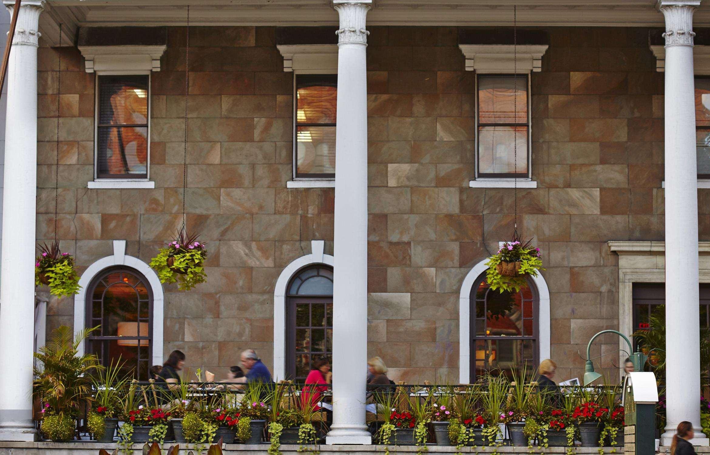 Hotel The Saratoga Hilton à Saratoga Springs Extérieur photo