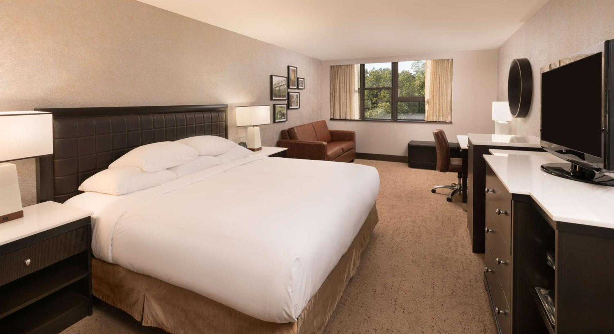 Hotel The Saratoga Hilton à Saratoga Springs Extérieur photo