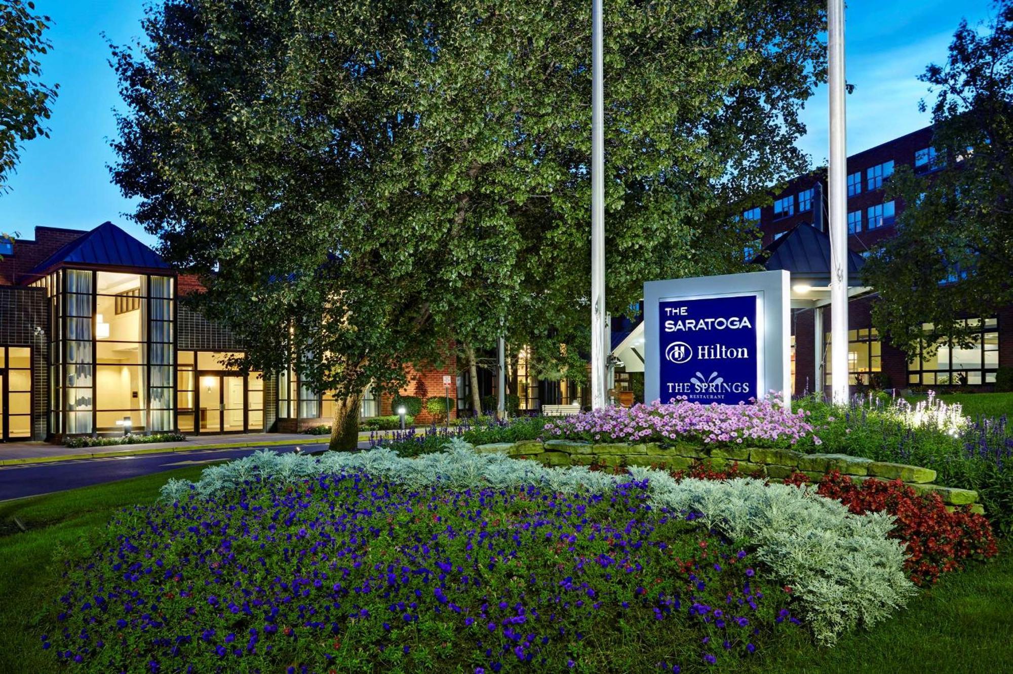 Hotel The Saratoga Hilton à Saratoga Springs Extérieur photo